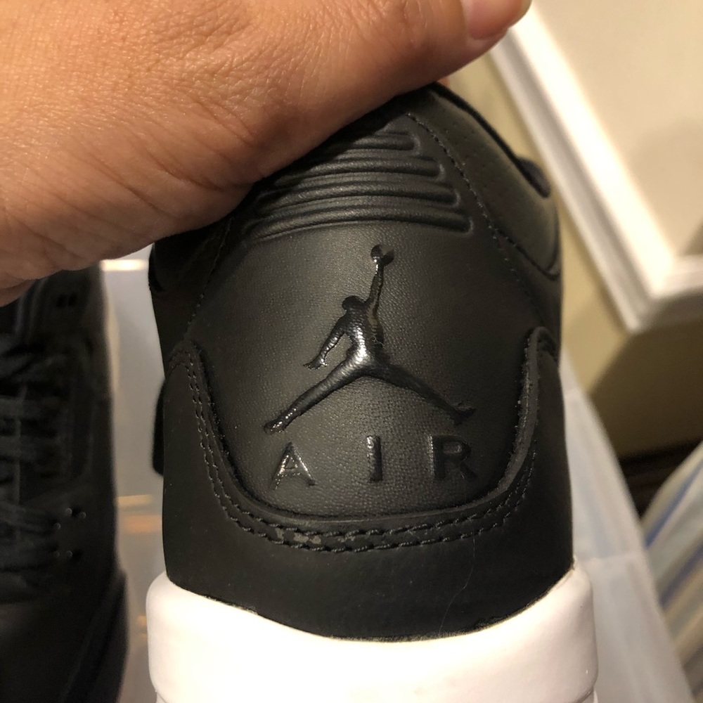 Air Jordan 3 Retro BG Size 4.5Y (May fit Size 4Y) - Picture 4 of 6